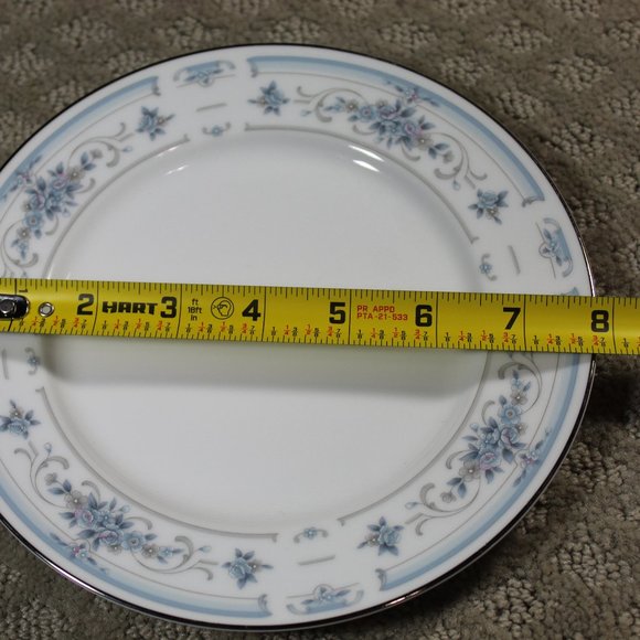 Set of 4 Nitto Claridge W76 Dinnerware (Dinner Plate, Salad Plate, Saucer & Cup)